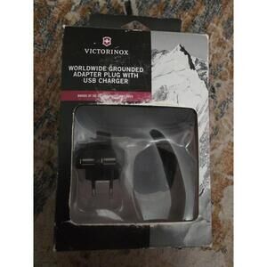 Victorinox Worldwide Grounded Adapter Plug With USB Charger New Open Box